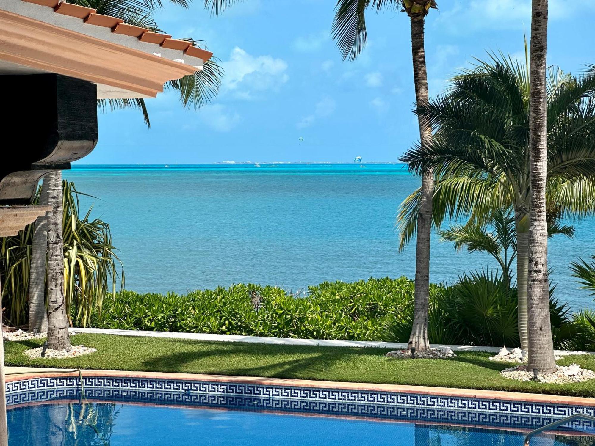 Villa Albatros Oceanfront Luxury Hotelzone แคนคูน ภายนอก รูปภาพ