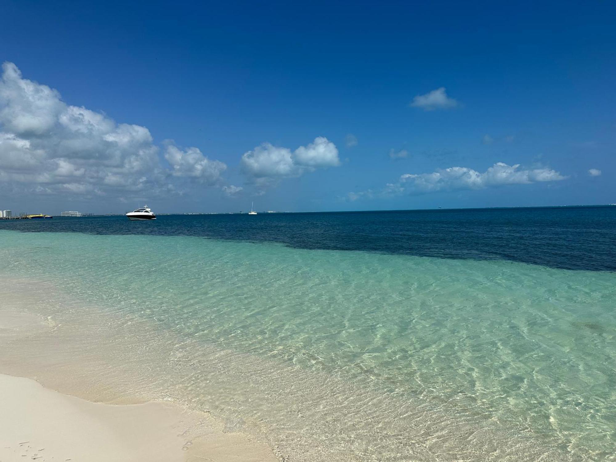 Villa Albatros Oceanfront Luxury Hotelzone แคนคูน ภายนอก รูปภาพ