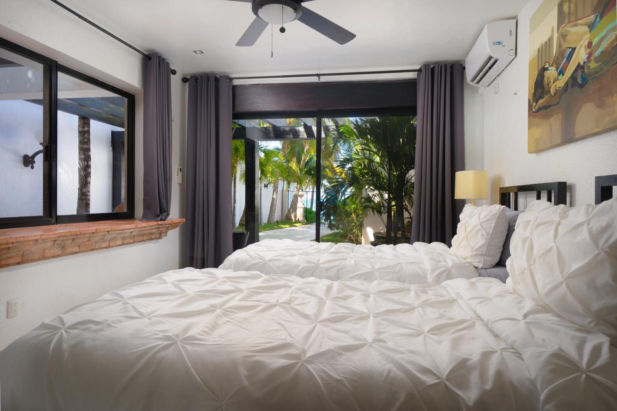 Villa Albatros Oceanfront Luxury Hotelzone แคนคูน ภายนอก รูปภาพ