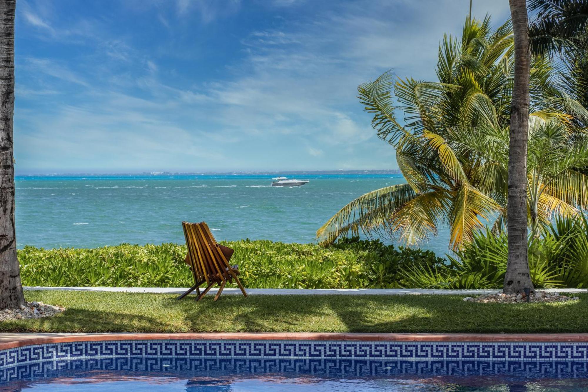 Villa Albatros Oceanfront Luxury Hotelzone แคนคูน ภายนอก รูปภาพ