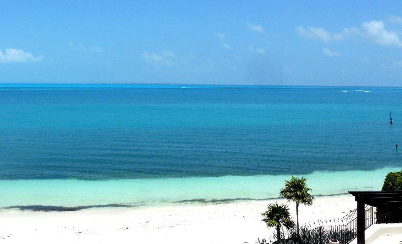 Villa Albatros Oceanfront Luxury Hotelzone แคนคูน ภายนอก รูปภาพ